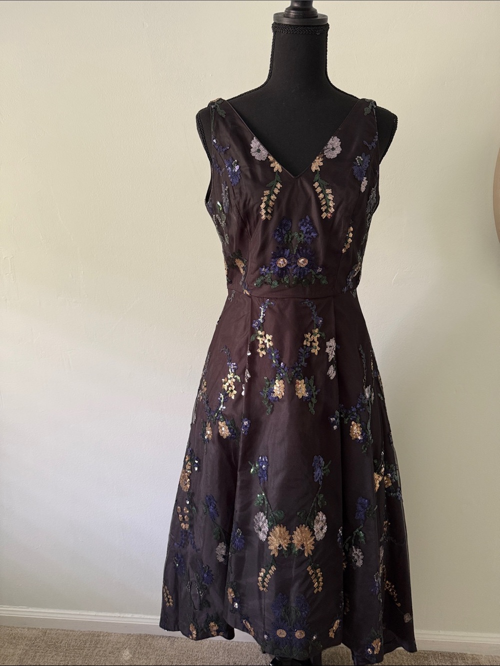 Calvin Klein Brown Floral Embroidered V‑Neck Midi Dress